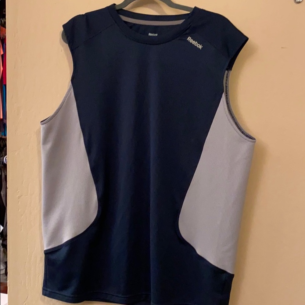 Men’s Reebok sleeveless athletic top